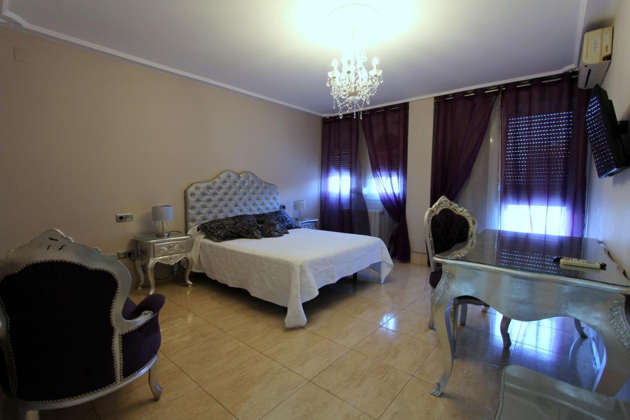 Hostal Mont Royal Alicante Luaran gambar