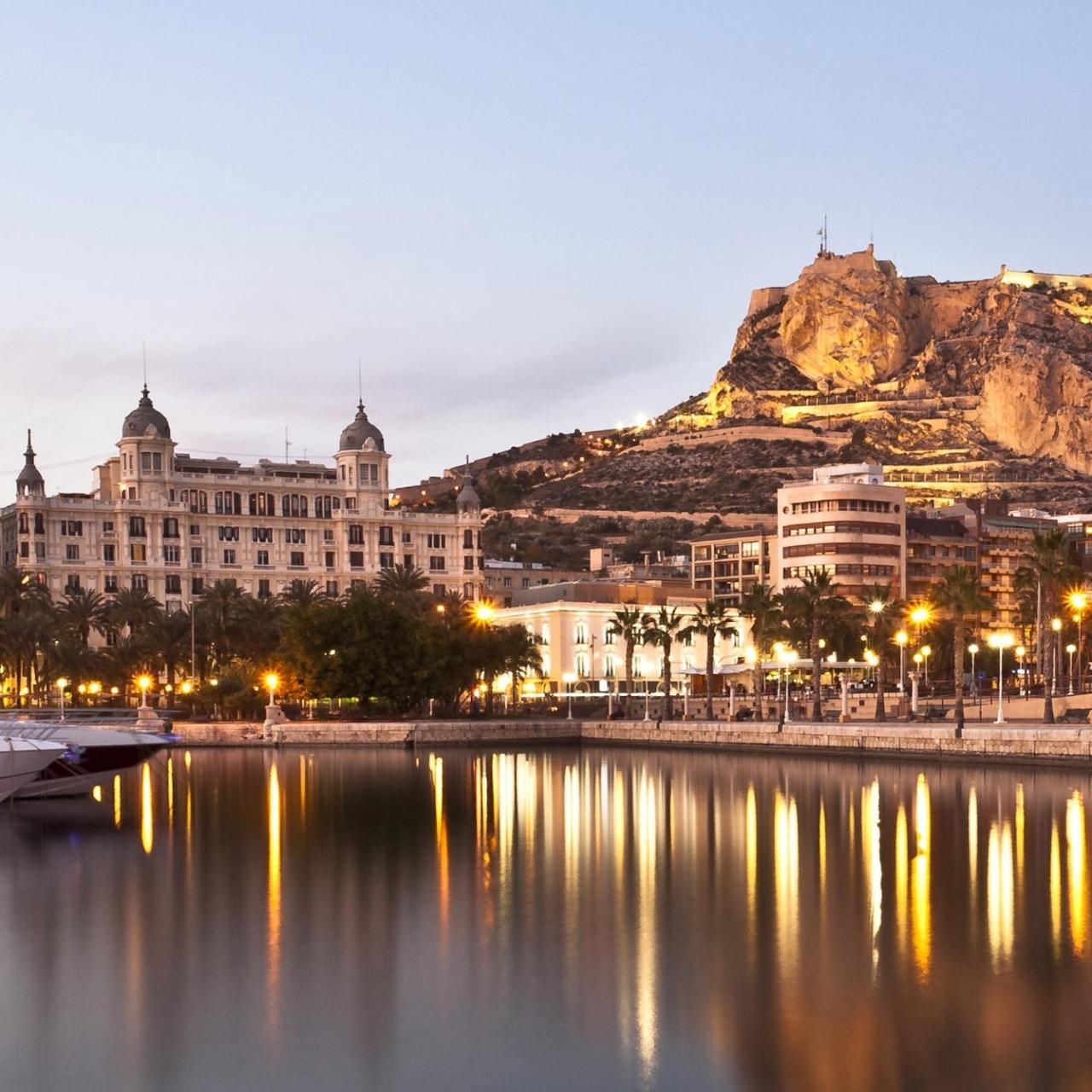 Hostal Mont Royal Alicante Luaran gambar